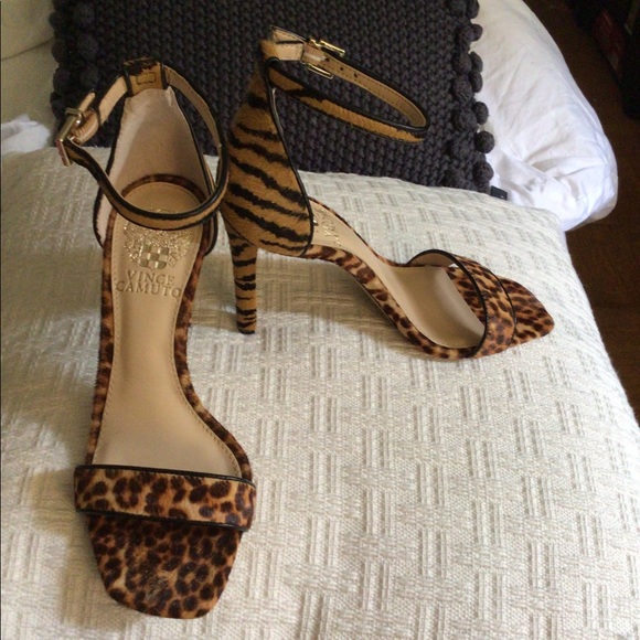 Vince Camuto animal print ankle strap heels - Picture 3 of 6